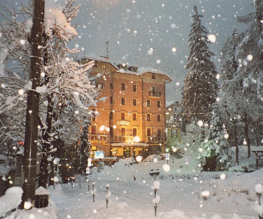 Limone Palace Aparthotel Limone Piemonte Exterior foto