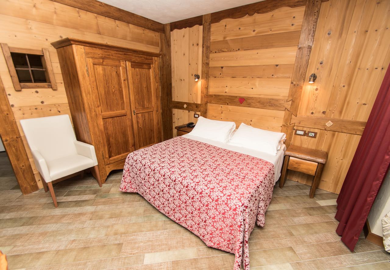 Limone Palace Aparthotel Limone Piemonte Exterior foto