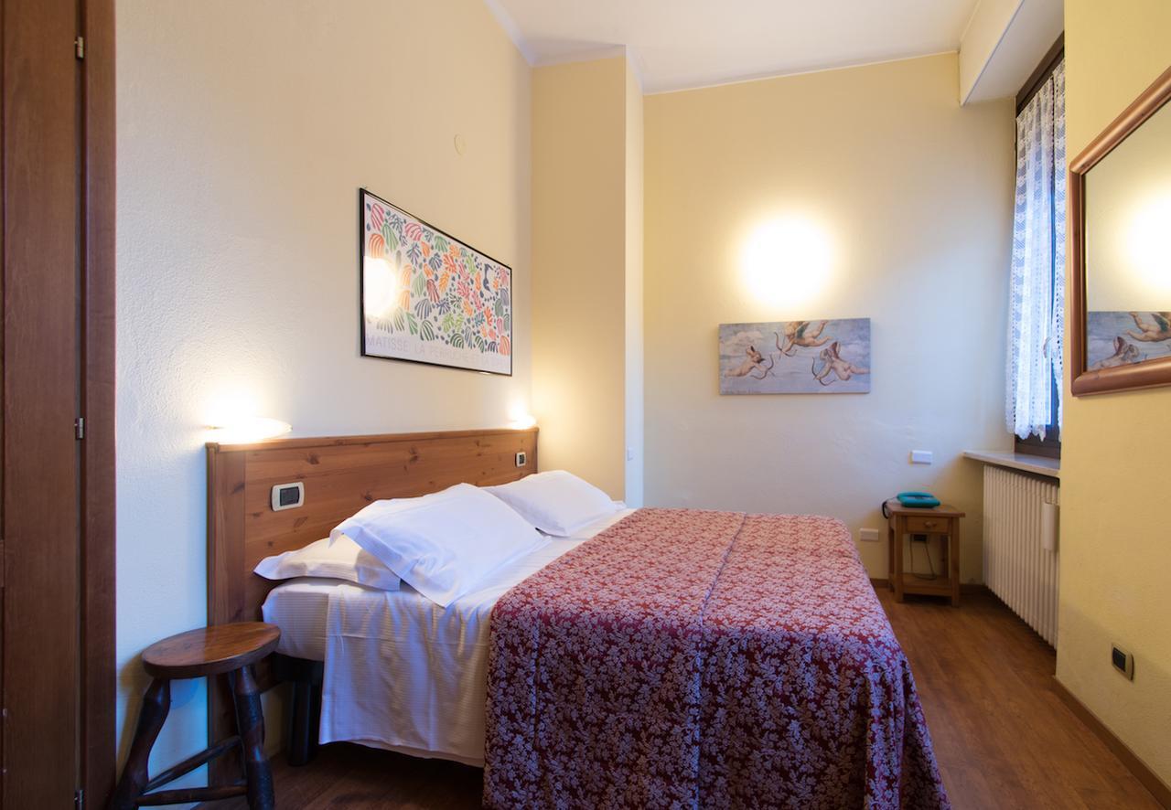 Limone Palace Aparthotel Limone Piemonte Exterior foto