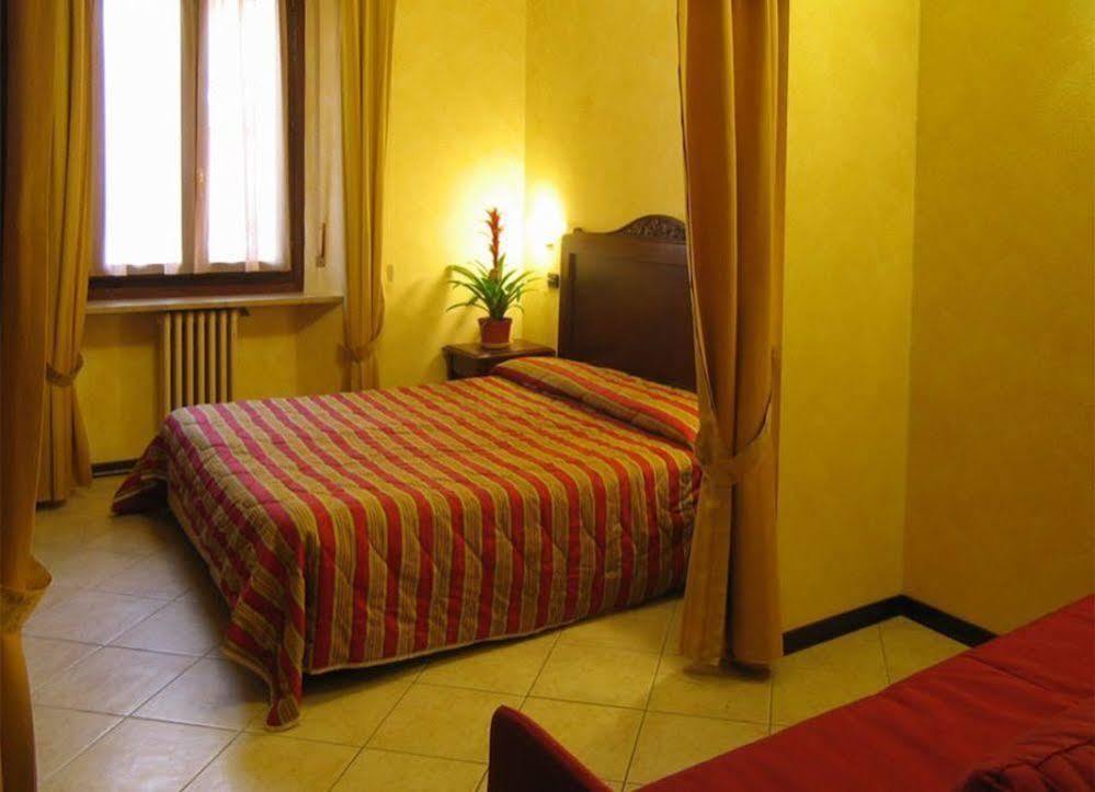 Limone Palace Aparthotel Limone Piemonte Exterior foto